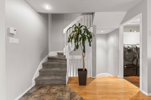 Escalier - 458 Boul. Perrot, L'Île-Perrot, QC - Indoor Photo Showing Other Room