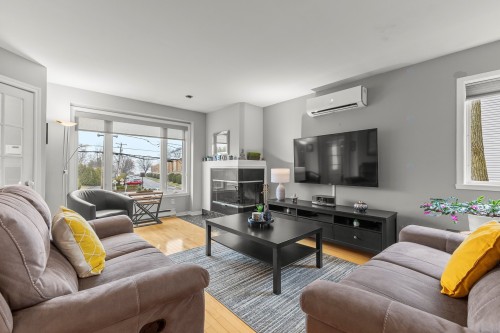 Salon - 458 Boul. Perrot, L'Île-Perrot, QC - Indoor Photo Showing Living Room