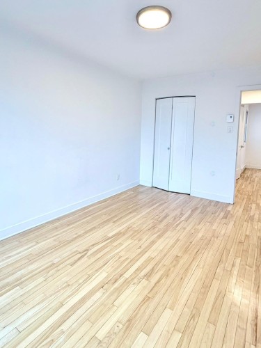 Master Bedroom - 16-350 Boul. Cartier O., Laval (Laval-Des-Rapides), QC - Indoor Photo Showing Other Room