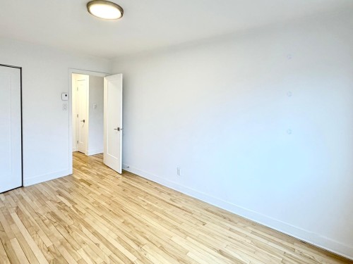 Bedroom - 16-350 Boul. Cartier O., Laval (Laval-Des-Rapides), QC - Indoor Photo Showing Other Room