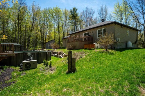 Cour - 154 Ch. Du Roi, Saint-Hippolyte, QC - Outdoor