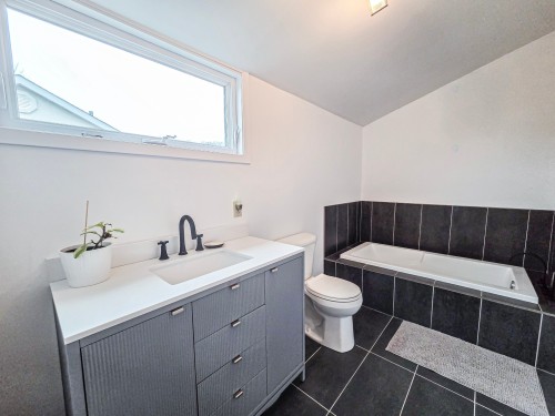 Family Room - 144 Rue Laurier, Lachute, QC - Indoor Photo Showing Basement