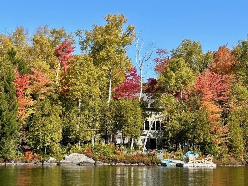 Bord de l'eau - 39 Rue Tracy, Saint-Hippolyte, QC - Outdoor With Body Of Water