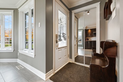 Hall d'entrée/Vestibule - 2951Z Rue Principale, Dunham, QC - Indoor Photo Showing Other Room