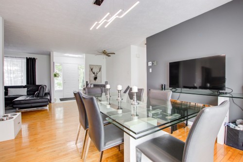 Salle à manger - 38 Rue Carmen, Granby, QC - Indoor Photo Showing Dining Room