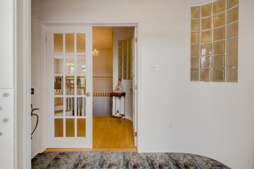 Hall d'entrée/Vestibule - 304 Rue Hardy, Saint-Basile, QC - Indoor Photo Showing Other Room