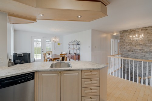 Cuisine - 304 Rue Hardy, Saint-Basile, QC - Indoor Photo Showing Kitchen