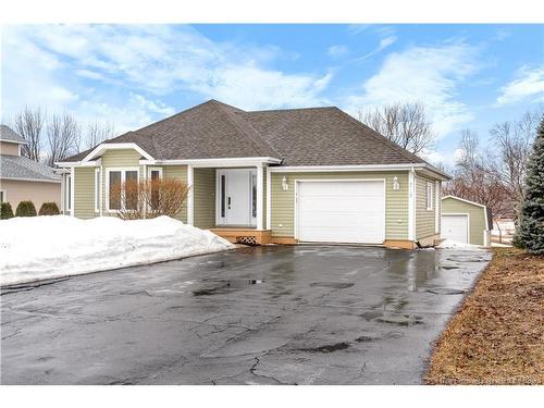 1745 Gowan Brae Dr, Bathurst, NB 