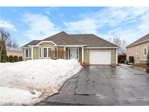 1745 Gowan Brae Dr, Bathurst, NB 