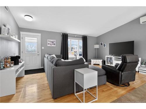 45 Hampton Dr, Moncton, NB 