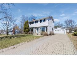 112 Bloor ST  Fredericton, NB E3A 2K4