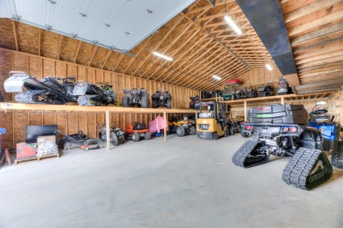 Atelier - 59 Route 125, Saint-Esprit, QC - Indoor Photo Showing Garage