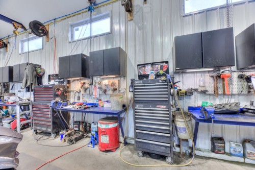 Garage - 59 Route 125, Saint-Esprit, QC - Indoor Photo Showing Garage