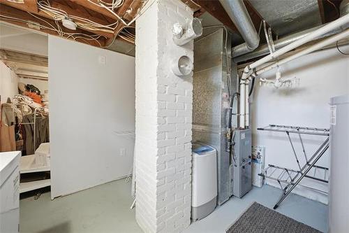 581 Guilbault St, Winnipeg, MB 