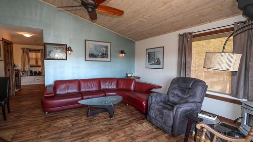 112 Forest Crowne Crescent, Kimberley, BC - Indoor Photo Showing Other Room