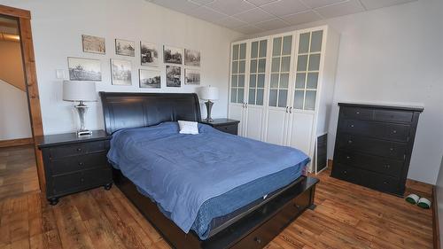 112 Forest Crowne Crescent, Kimberley, BC - Indoor Photo Showing Bedroom
