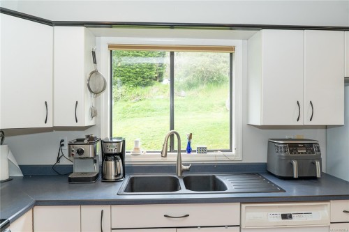 1067 Herd Rd, Duncan, BC 