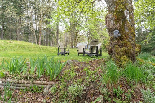 1067 Herd Rd, Duncan, BC 