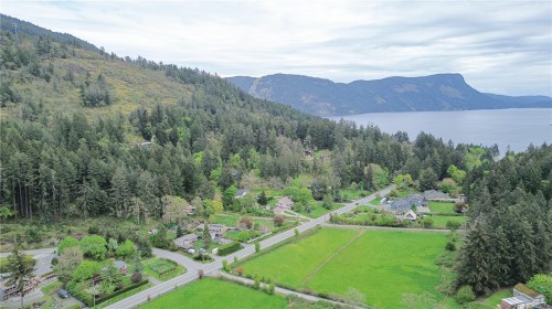 1067 Herd Rd, Duncan, BC 