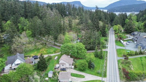 1067 Herd Rd, Duncan, BC 