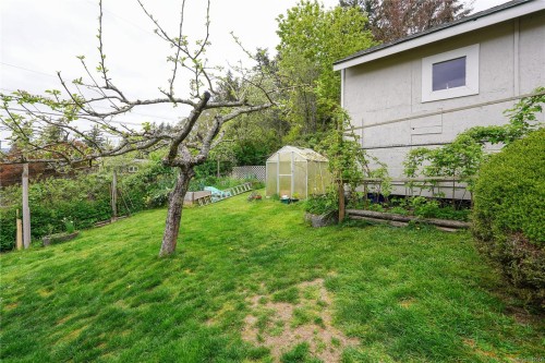 1067 Herd Rd, Duncan, BC 