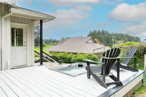 1067 Herd Rd, Duncan, BC 