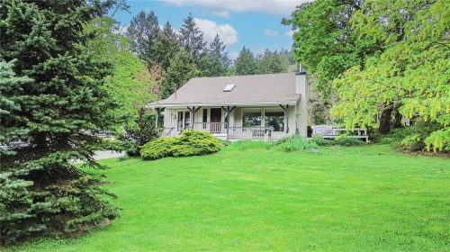 1067 Herd Rd, Duncan, BC 