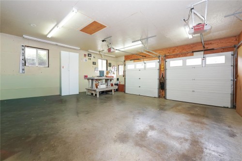 1067 Herd Rd, Duncan, BC 