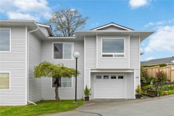 28-4125 Interurban Rd Saanich, BC V8Z 4W8