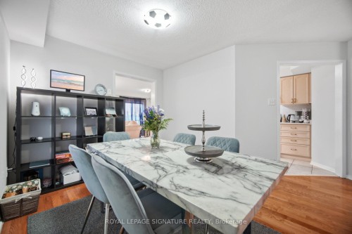 588 Rossellini Drive, Mississauga, ON - Indoor Photo Showing Dining Room