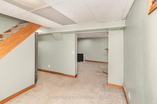135 Glassco Avenue N, Hamilton, ON - Indoor Photo Showing Other Room
