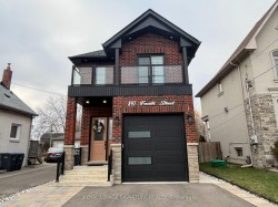 Basement-897 Fourth Street Mississauga, ON L5E 1J8