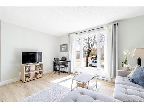 12 Lapointe St, Fredericton, NB 