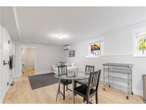 12 Lapointe St, Fredericton, NB 