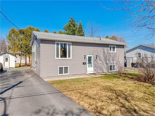 12 Lapointe St, Fredericton, NB 