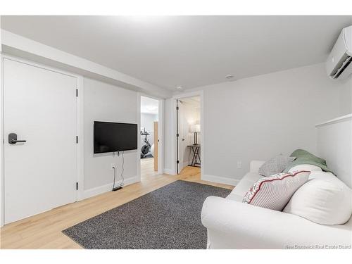 12 Lapointe St, Fredericton, NB 