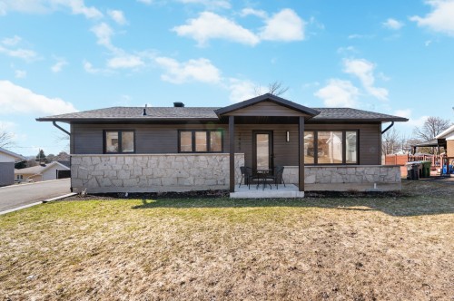 2485 Rue Maupas  Lévis (Les Chutes-De-La-Chaudière-Est), QC G6W 7C2