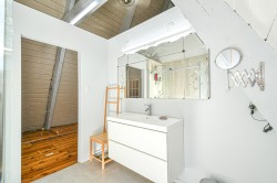 Master Bathroom - 
