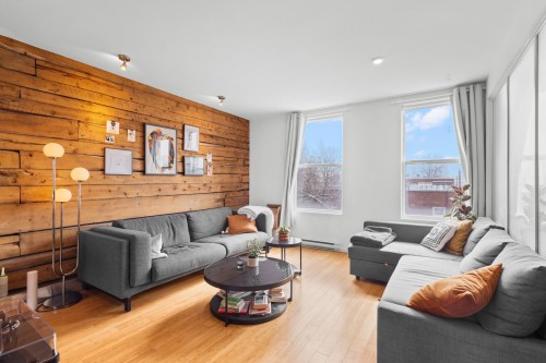 Salon - 6397 Boul. St-Laurent, Montréal (Rosemont/La Petite-Patrie), QC - Indoor Photo Showing Living Room