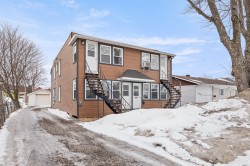 3126  - 3132 Rue des Verdiers  Québec (Charlesbourg), QC G1G 1Y8