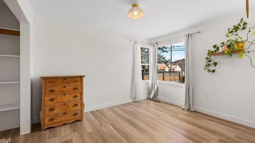 2085 Warren Avenue, Kimberley, BC - Indoor Photo Showing Other Room