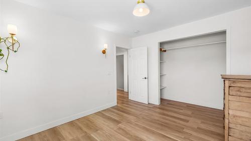 2085 Warren Avenue, Kimberley, BC - Indoor Photo Showing Other Room