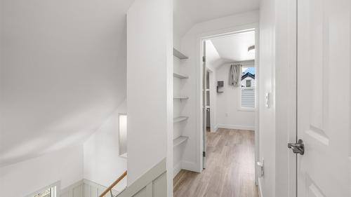2085 Warren Avenue, Kimberley, BC - Indoor Photo Showing Other Room