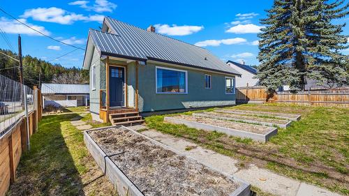 2085 Warren Avenue, Kimberley, BC - Outdoor
