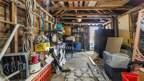 2085 Warren Avenue, Kimberley, BC - Indoor Photo Showing Basement