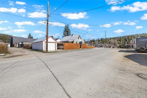 2085 Warren Avenue, Kimberley, BC - Outdoor