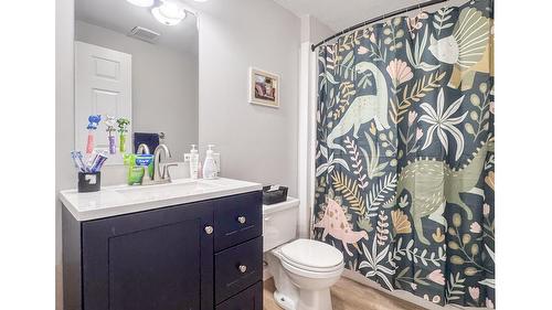 335 Chapman Street, Kimberley, BC - Indoor Photo Showing Bathroom