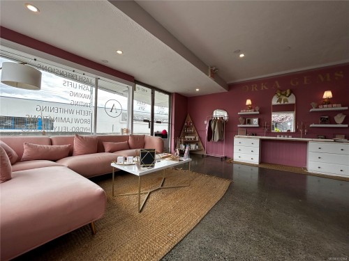 81 Trunk Rd, Duncan, BC 