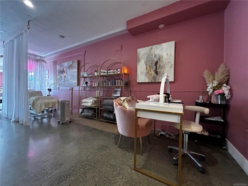 81 Trunk Rd, Duncan, BC 