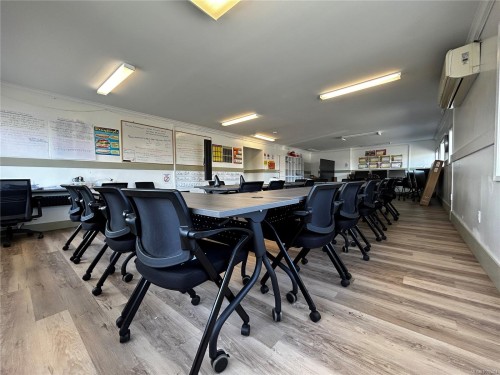 81 Trunk Rd, Duncan, BC 